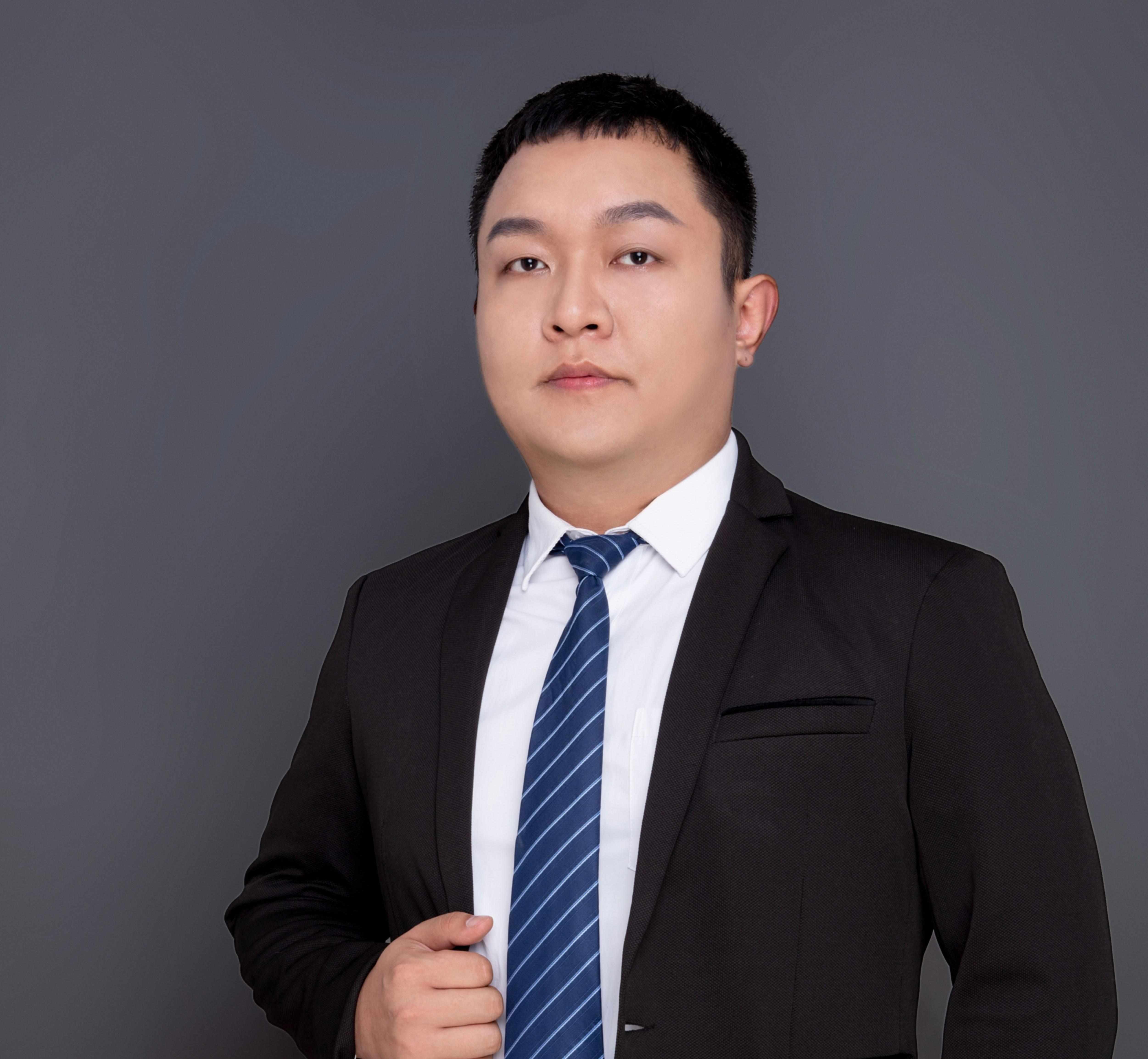 李川雷